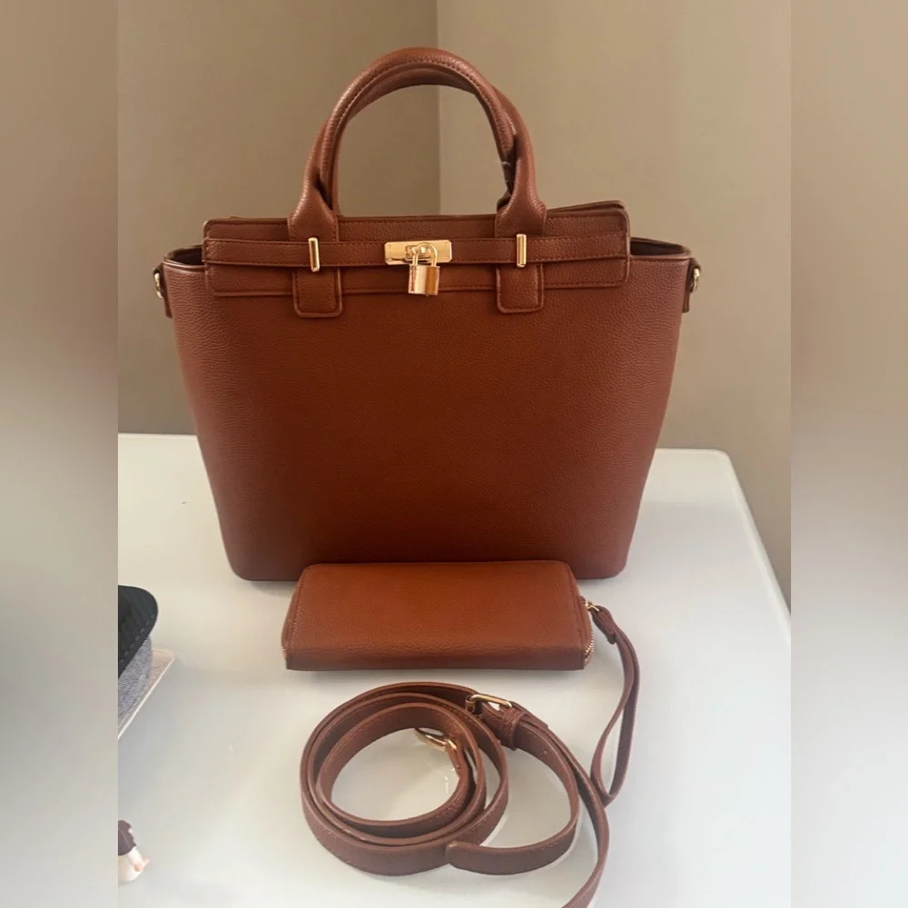 Ello Amira Leather Top-Handle vegan leather Tote with crossbody strap. - Picture 2 of 10